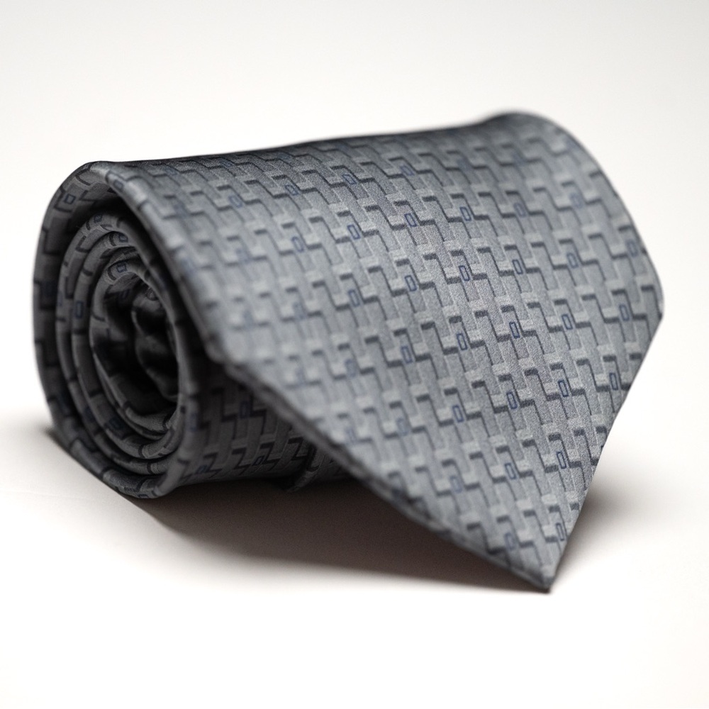 Gianfranco Ruffini VTG Italian Silk Gray Geometric Patterned‎ Men's Necktie, EUC